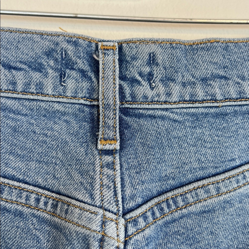 AGOLDE “Riley” jeans Straight Crop High Rise
Button Fly Womens 29 Distressed - Picture 13 of 16